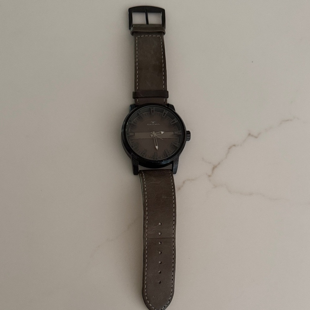 Tauan Men’s Brown Genuine Leather Strap Watch